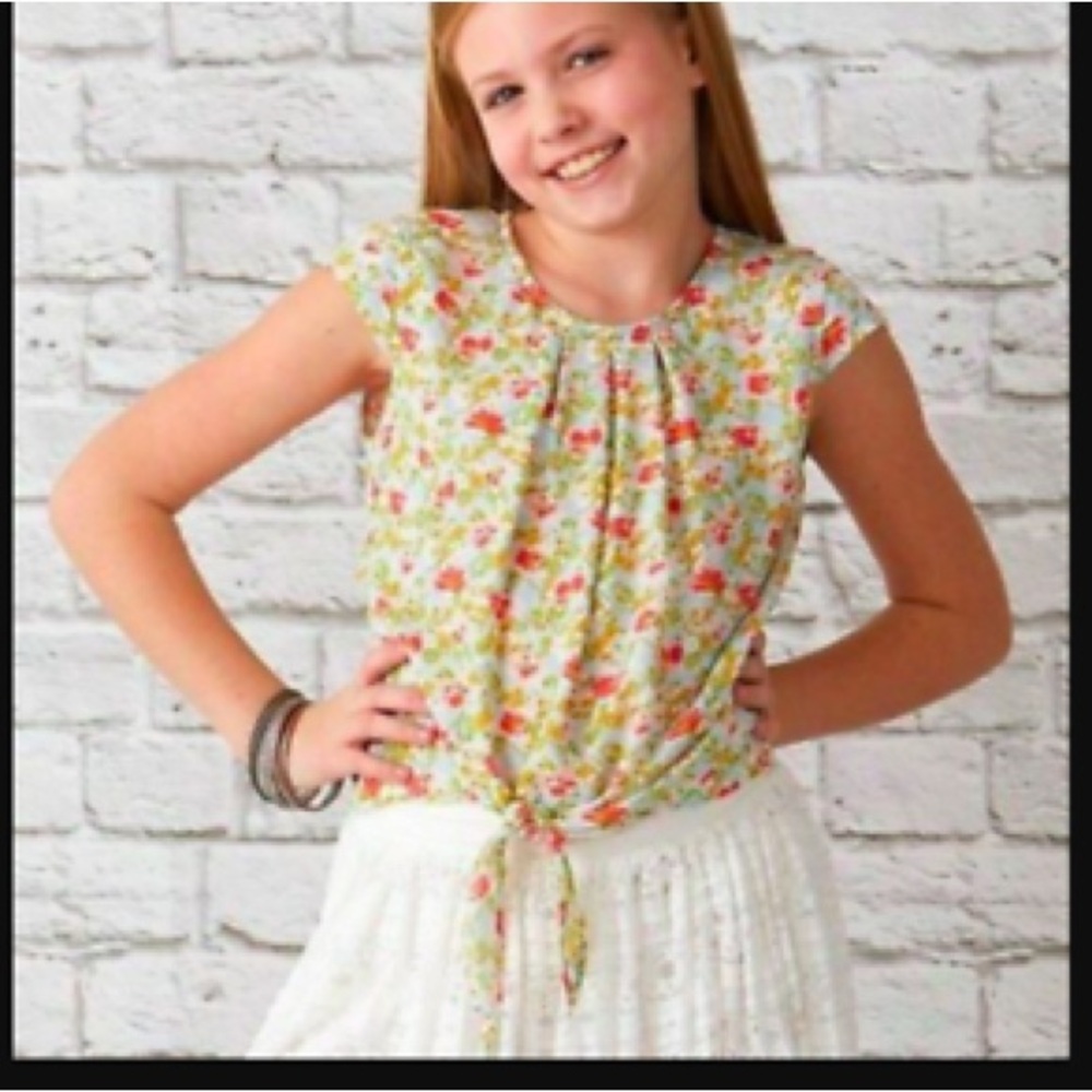Matilda Jane Hello Lovely Good Luck Floral Tie Top Sz 12